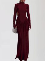 Μακρύ Μπορντό Φόρεμα με Ανοιχτή Πλάτη και Μακριά Μανίκια