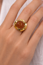 Δαχτυλίδι ρυθμιζόμενο με πέτρα σε αποχρώσεις καφε